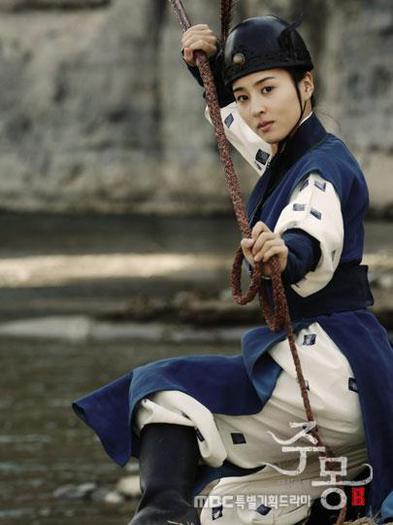 530684_287201541392091_1178536690_n - Legendele palatului Printul Jumong