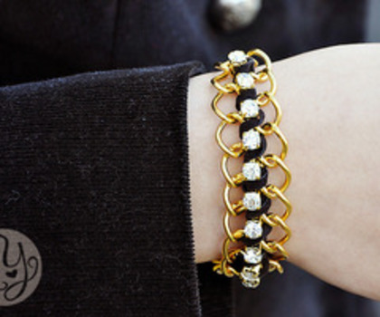 strass_negro_3_bigcartel_thumb