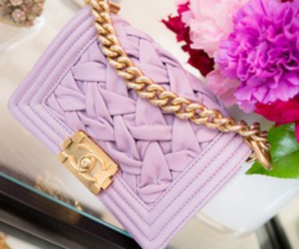 Chanel-Resort-Cruise-2013-Accessories-Bags-Shoes-10_thumb