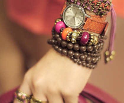 arm-candy-bag-beads-colors-Favim.com-590508_thumb