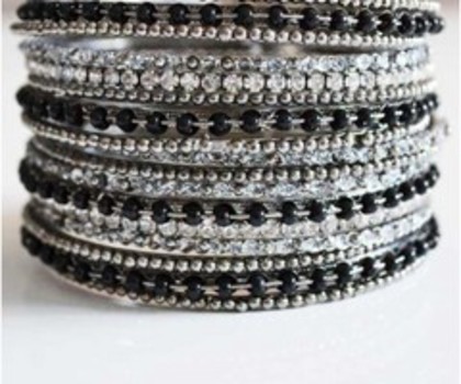 blackbracelet3_thumb