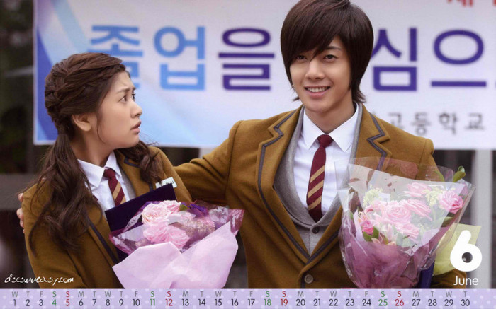 6 June - Playful Kiss