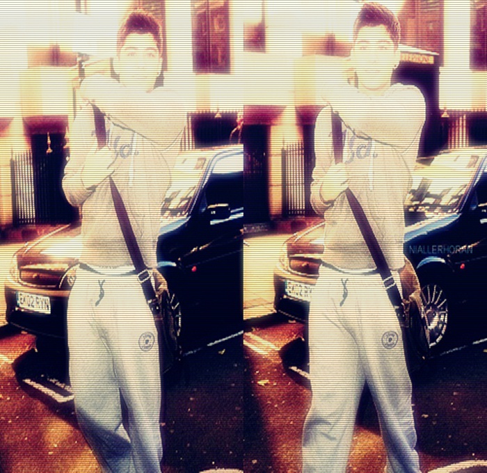¦ ∞ ¦ ba. daaaa ;;). nu-mi accepti. noua porecla. [-x + nu avem. bieber. nu. ? click_; ^ fluierand. ^ JUST SAYIN. ^ unicorn. ;
