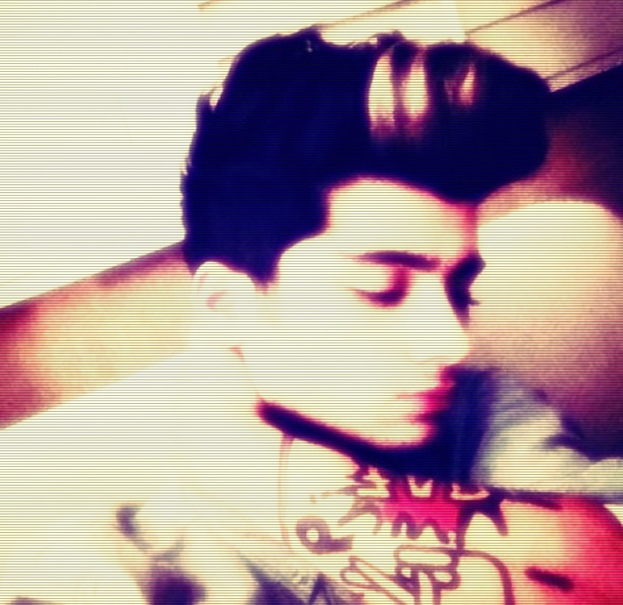 ¦ ∞ ¦ idk. :-??. eu am iesit. -.- PARINTII :). byes. >;;d. click_; ne vedem. . ;-? VINERI. xD :3. ^ hug. ambii. ^
