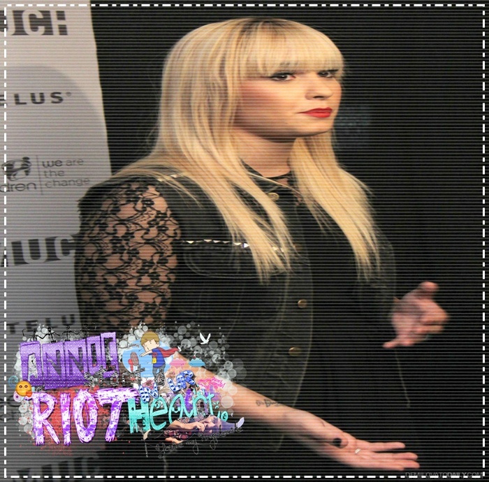 ∞ ♥ 　.; putem să . . schimbăm subiectul, nu de alta, da´ ;-J. n-am chef. - just - OUR - 8th EPISODE - OO8