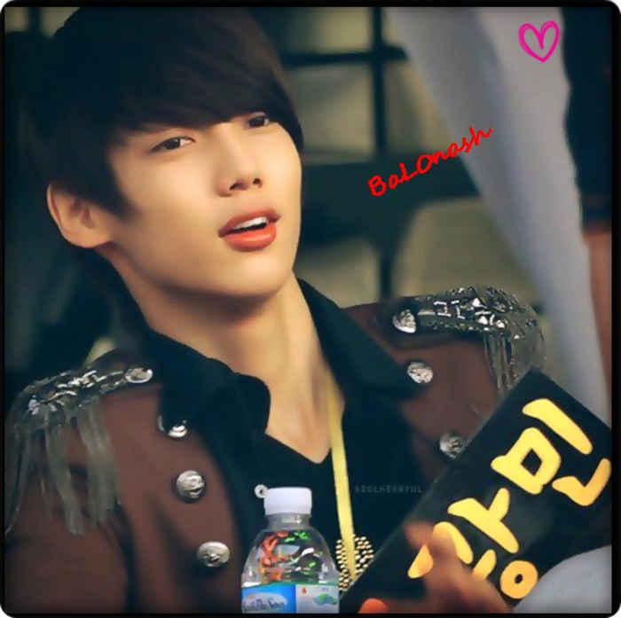 Ridicate fomeie !! :-w - l - x - Episodul 01 - x - l