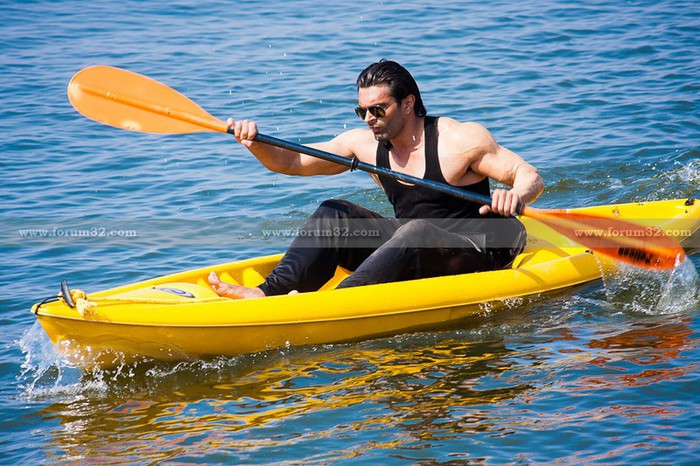 24 - D-Karan Singh Grover-D