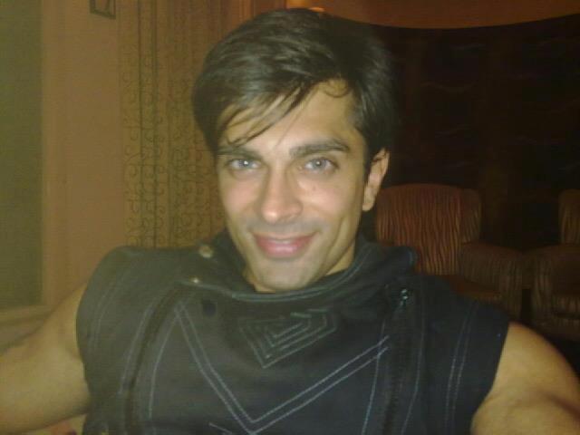 270050_10151264066709798_468938453_n