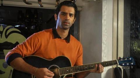 418062_368568976571601_130141989_n - Barun Sobti