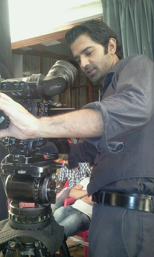 tumblr_mdrbl1VFjG1rird43o1_500 - Barun Sobti