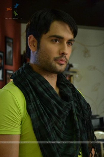 218222-vivian-dsena-as-rk - Vivian Dsena