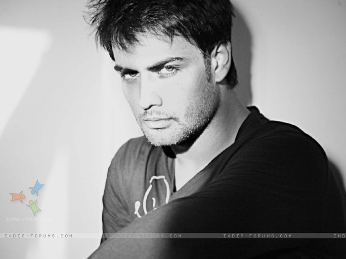 93124-vivian-dsena