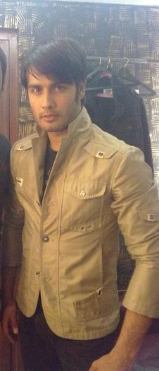 Cool-Vivian-vivian-dsena-27880026-309-716