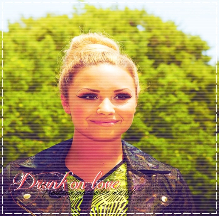 ; __ ∞ ;♥. .; nu cred ;;). ai confundat persoana ;;o3. # se joacă-n părul lui ;