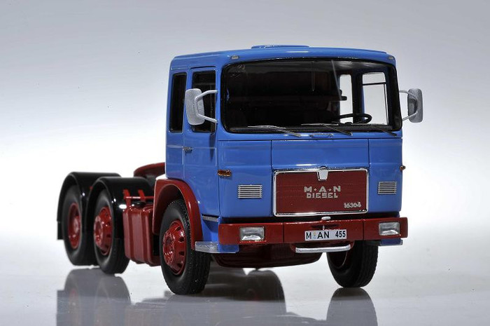 Neo Scale Models truck M.A.N. 16304 F7 1968 blue/red scale 1:43 - XXX machete scara  1 43