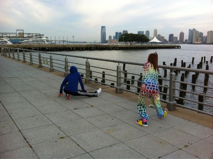 dara si minzy jogging - 2NE1 3