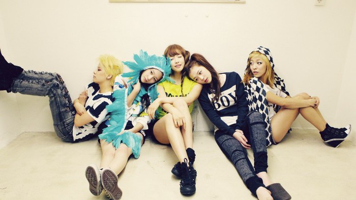 ♥ F (x) ♥