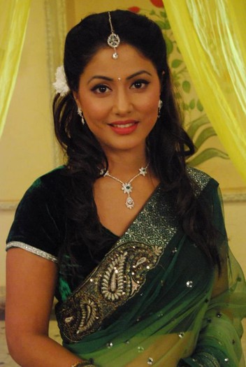 64065_513046125382487_1287651754_n - Hina Khan 2