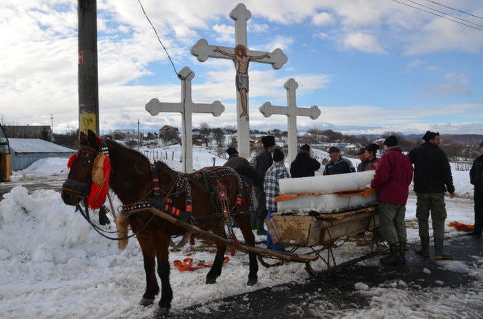 DSC_1993 - Crucea de gheata 2013