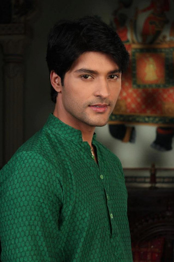 68607_263835480411087_850733373_n