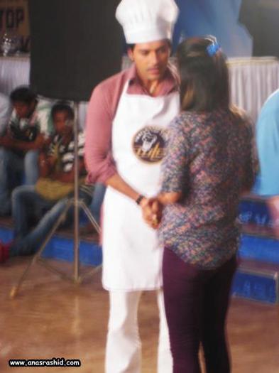 479935_263921820402453_1618943400_n