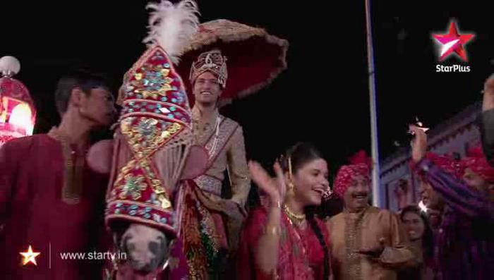 165874_263774610417174_2122562574_n