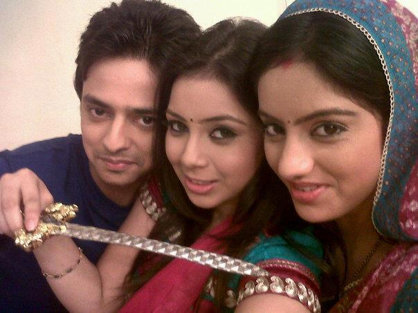 386587_263667820427853_791518693_n