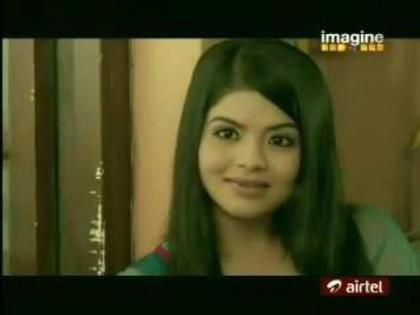 541685_263409677120334_532030202_n