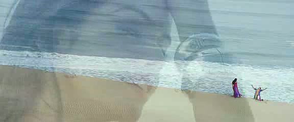 vlcsnap-00330 - Guzarish