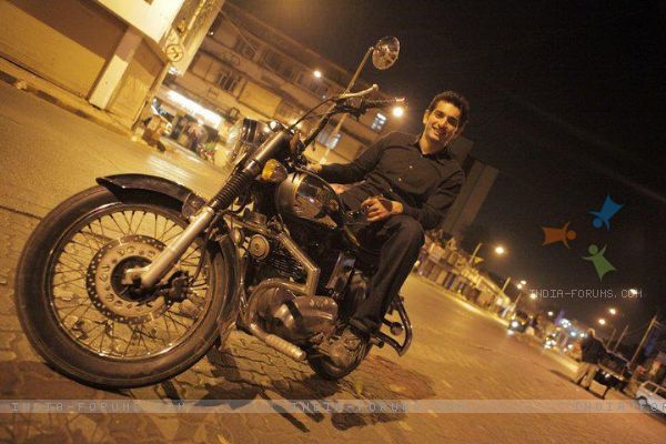 203076-siddhant-karnick-on-bike