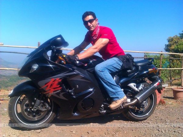 204551-siddhant-karnick-on-bike 204551-siddhant-karnick-on-bike