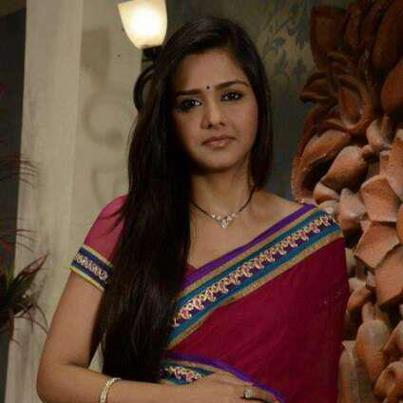Daljeet-Kaur-Bhanot-Anjali-iss-pyar-ko-kya-naam-doon-32733714-403-403