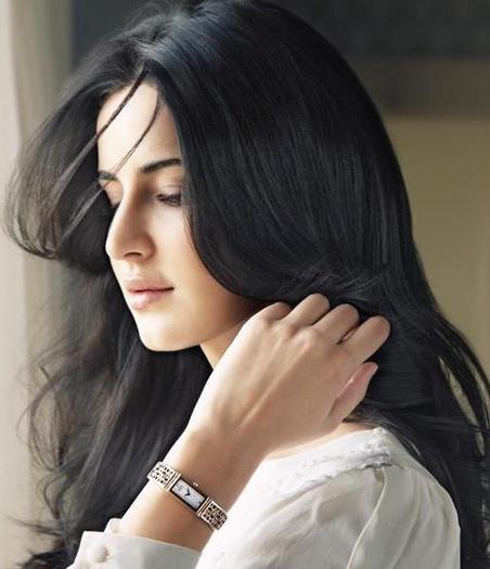 307722_259473340761248_304064046_n - 0 Katrina Kaif