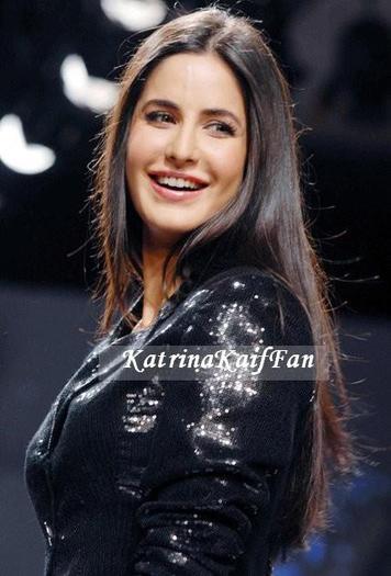 312171_245866365455279_2698510_n - 0 Katrina Kaif