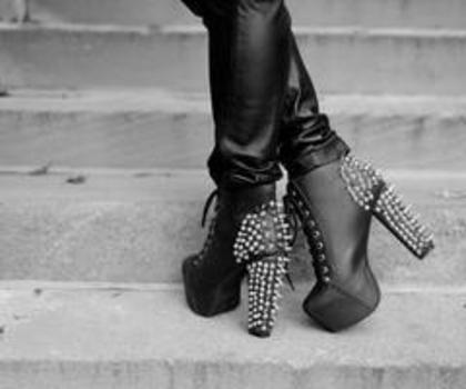 307931_432444633482873_1490203129_n_thumb