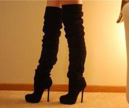 388601_133789426738856_110503162400816_148041_1381390763_n_thumb