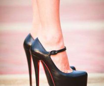 423444_266722223396640_1438243209_n_thumb