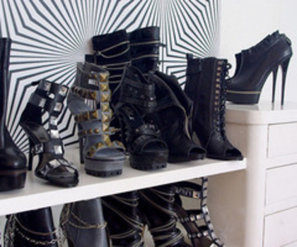 tumblr_lqenhskuWI1qf6t74o1_500_thumb