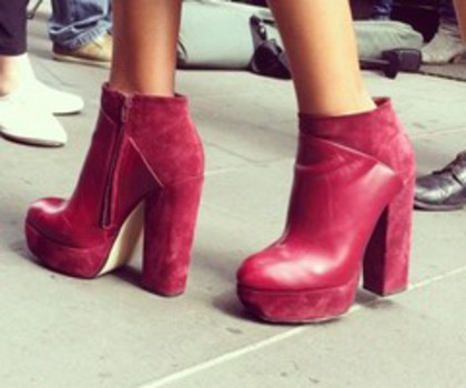 tumblr_lz4l51LL2X1qcgzjho1_500_thumb