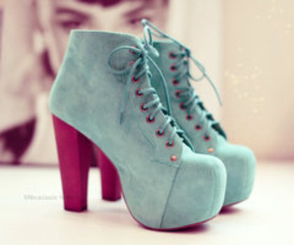 heels-Favim.com-580143_thumb