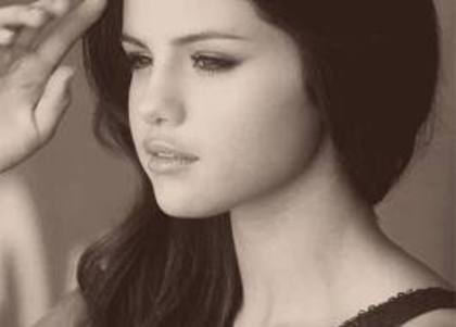 +începe să işi amintească cate cv+Mamă...tată.