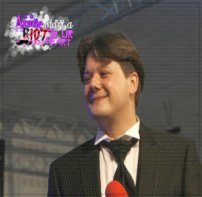 ; mă las fiule, mă fac designer de modă :). ;>. - just - THE - 2nd EPISODE - OO2