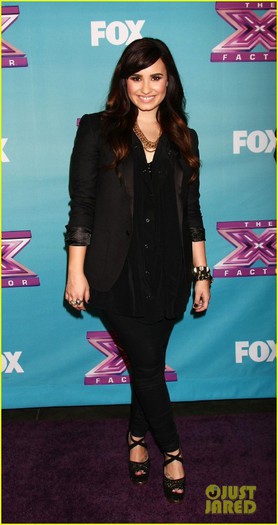 demi-lovato-fifth-harmony-x-factor-finale-party-11