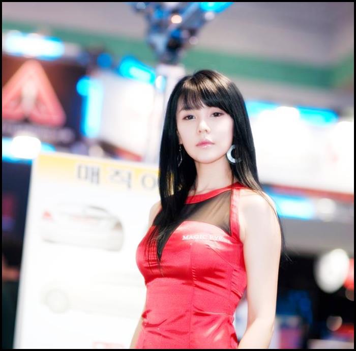 -Bye :-h |se pune pe fotoliu| Si cine a mai venit? :-?