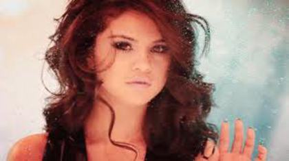 Inceteazăă să te izbeşti în mine mă grăbesc +dă să fugă+