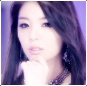 →Orice..:-? Mmm...mergem in parc? :> sau..altundeva? :))