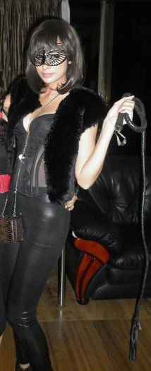 ykbiz9a0sr6orso9 - Madhura Naik