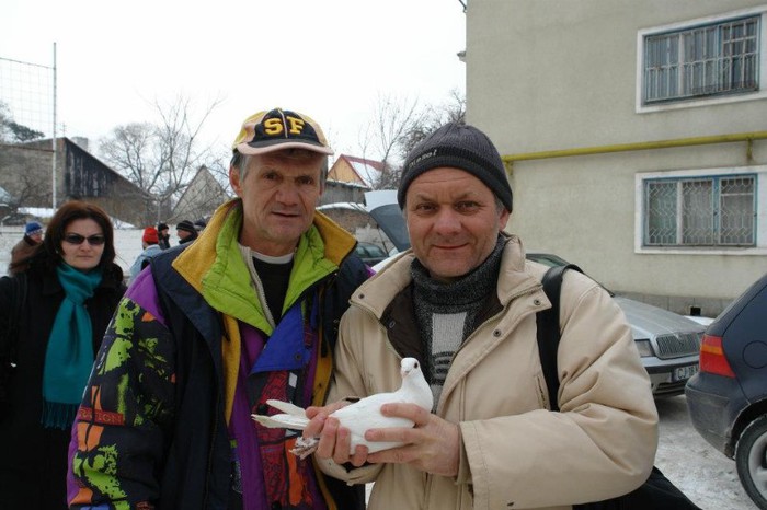 166973_359636254060346_1353322372_n - O- Expozitie Turda 2012