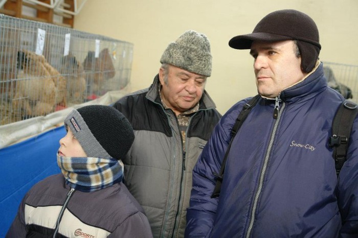 429956_359631800727458_308198167_n