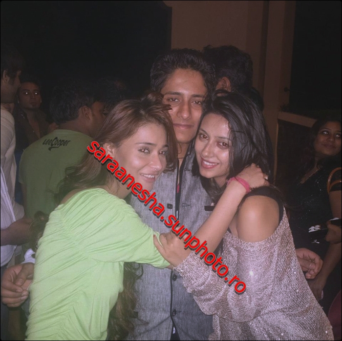  - sara khan21